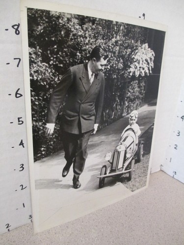 Chrysler pedal car 1933 - pedal,